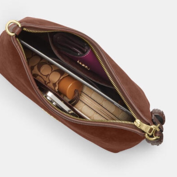 Coach Laurel Shoulder Bag With Tassels
PREOWNED/USED - Picture 2 of 10